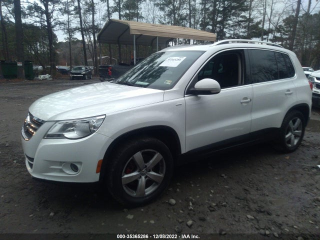 2010 Volkswagen Tiguan Wolfsburg მანქანა იყიდება აუქციონზე, vin: WVGBV7AX2AW516045, აუქციონის ნომერი: 35365286