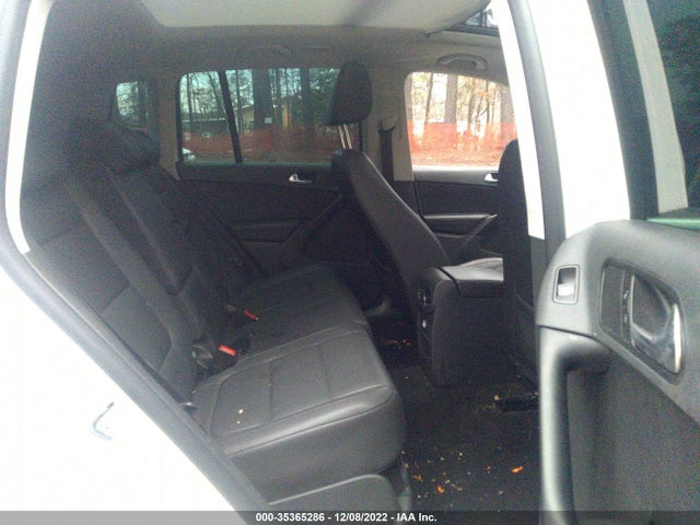 2010 Volkswagen Tiguan Wolfsburg მანქანა იყიდება აუქციონზე, vin: WVGBV7AX2AW516045, აუქციონის ნომერი: 35365286