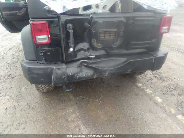 2017 Jeep Wrangler, VIN: 1C4BJWDG4HL505842