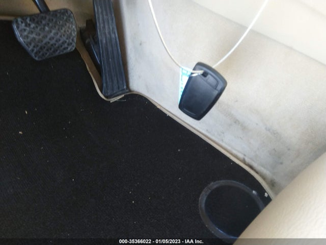 BMW 3 Series 328i 2013 WBA3A5G50DNP20235 Image 3