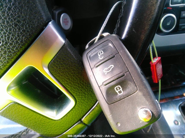 Volkswagen Eos Lux 2012 WVWFW7AH1CV014373 Image 11