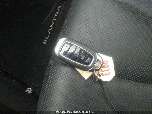 2021 Hyundai Elantra, VIN: KMHLP4AG7MU171267