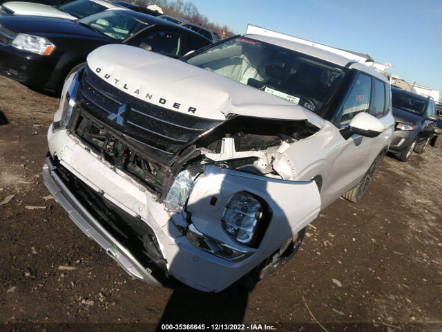 2022 Mitsubishi Outlander, VIN: JA4J4UA82NZ013933