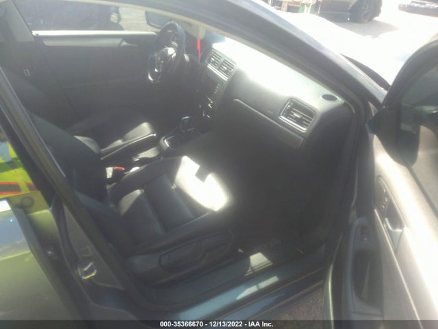 2017 VOLKSWAGEN JETTA 1.4T SE VIN: 3VWDB7AJ9HM221419