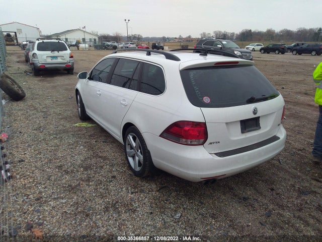2013 VOLKSWAGEN JETTA SPORTWAGEN TDI W/SUNROOF VIN: 3VWML7AJ6DM605360