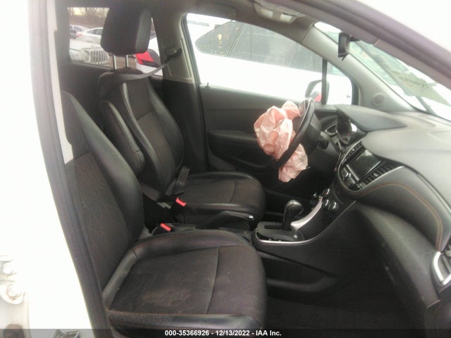 2018 Chevrolet Trax, VIN: KL7CJLSB4JB705610