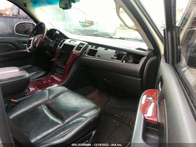 2009 CADILLAC ESCALADE VIN: 1GYFK13229R168670