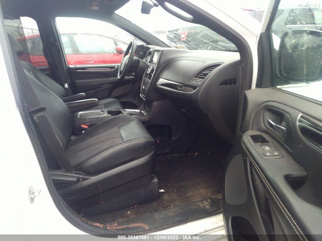 2C4RC1HG6GR158641 Chrysler Town & Country S