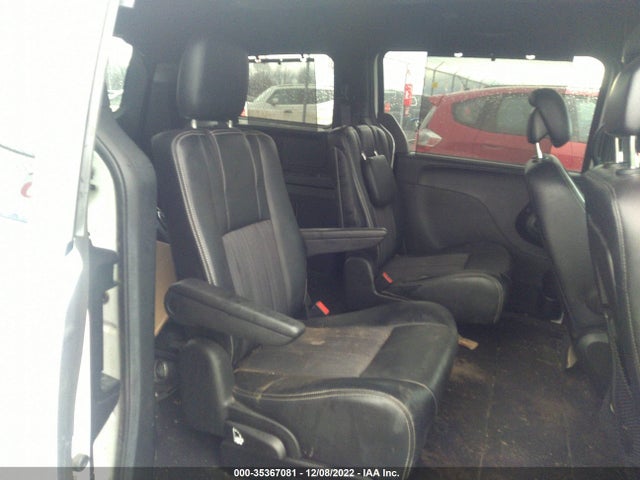 2C4RC1HG6GR158641 Chrysler Town & Country S