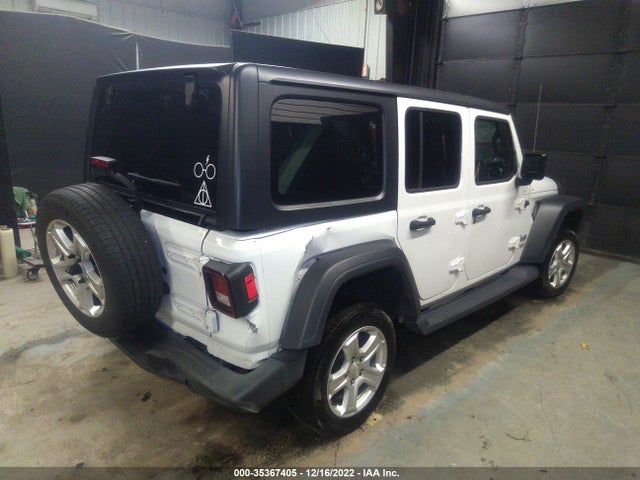 2018 Jeep Wrangler, VIN: 1C4HJXDG6JW137474