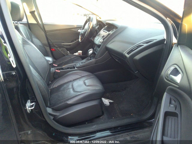 2016 Ford Focus, VIN: 1FADP3F29GL401360