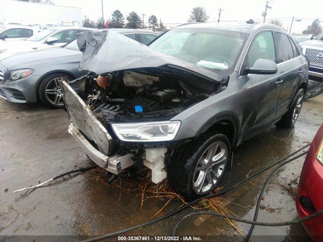 Audi Q3 Premium Plus 2017 WA1JCCFSXHR017010 Image 2