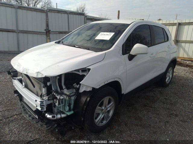 Chevrolet TRAX LS 2022 KL7CJNSM4NB543254 Image 2