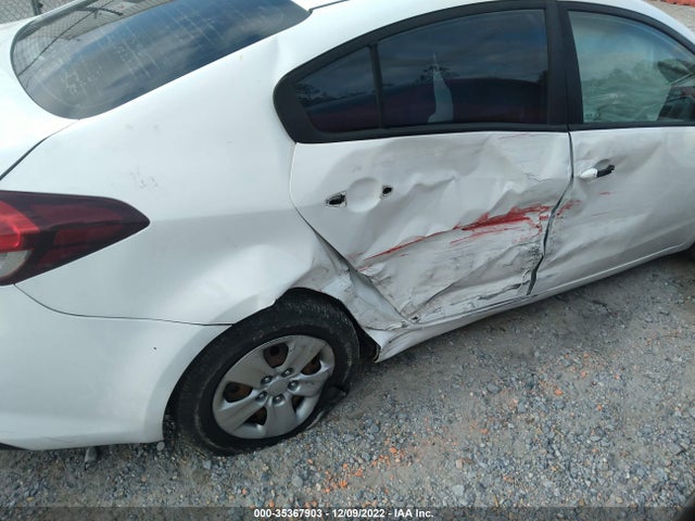 2017 Kia Forte, VIN: 3KPFK4A77HE126933