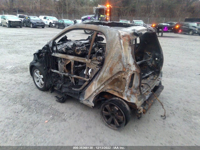 2013 SMART FORTWO PURE/PASSION VIN: WMEEJ3BA8DK582824