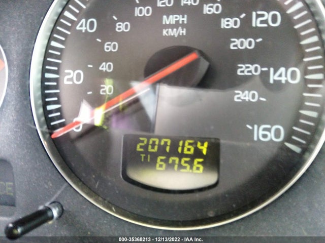 Volvo V70 2004 YV1SW59V442373663 Image 8