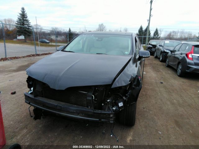 2LMHJ5AT9KBL00501 Lincoln MKT