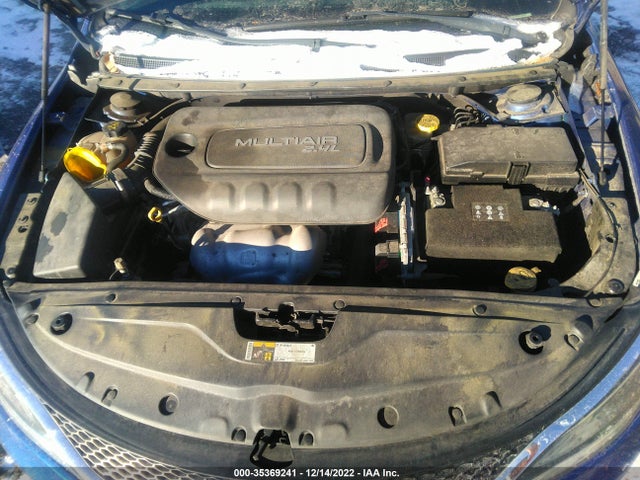 Chrysler 200 Limited 2015 1C3CCCAB0FN758247 Image 10