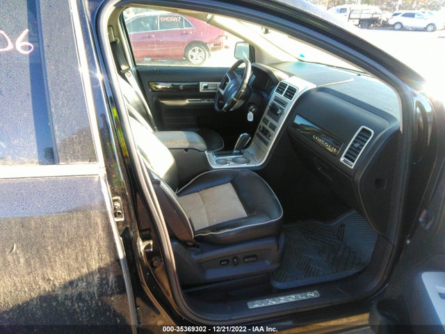 2008 LINCOLN MKX VIN: 2LMDU88C78BJ03560