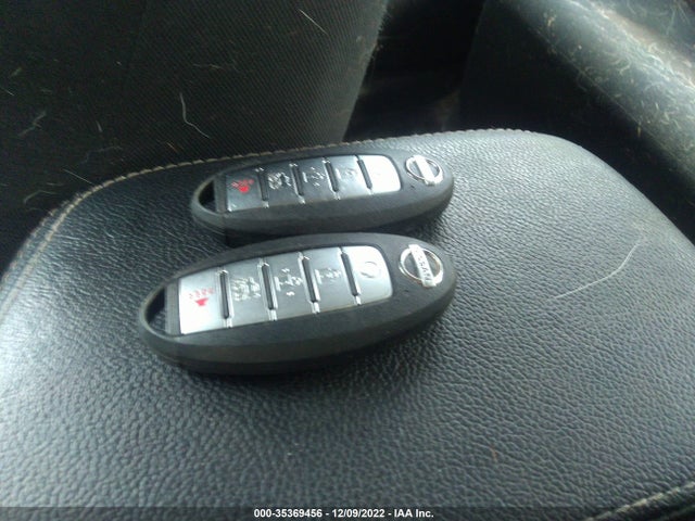 2020 Nissan Versa, VIN: 3N1CN8FV6LL829312