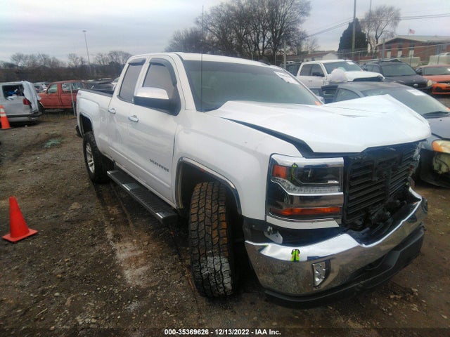 2017 Ram 1500, VIN: 3C6RR6LT3HG563807