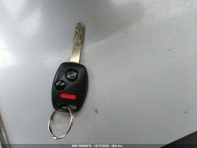 2010 HONDA CIVIC SDN LX VIN: 19XFA1F50AE034772
