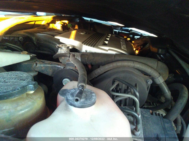 2005 LEXUS ES 330 VIN: JTHBA30G855097705