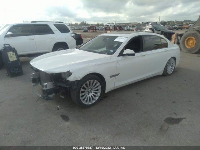 2014 BMW 7 Series, VIN: WBAYE4C59ED137812