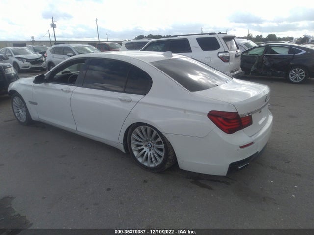 2014 BMW 7 Series, VIN: WBAYE4C59ED137812