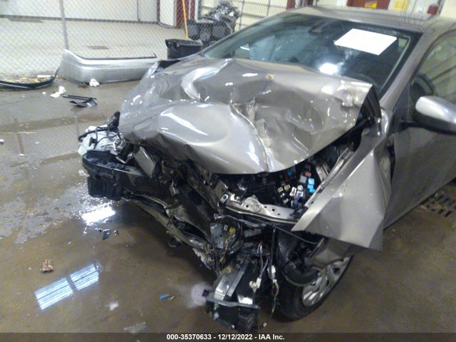 2018 TOYOTA COROLLA L/LE/XLE/SE/XSE VIN: 2T1BURHE7JC071303