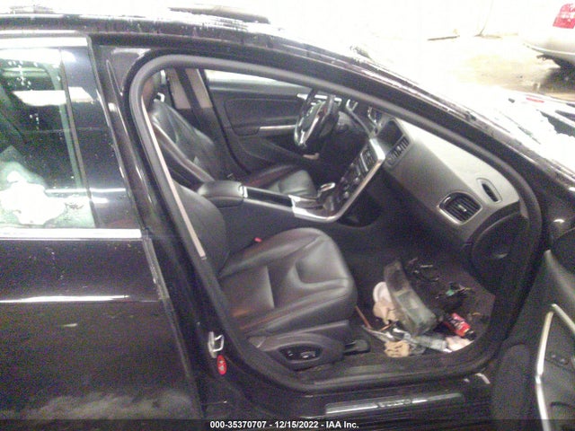 Volvo S60 T5 Premier Plus 2015 YV1612TC9F1308967 Image 5