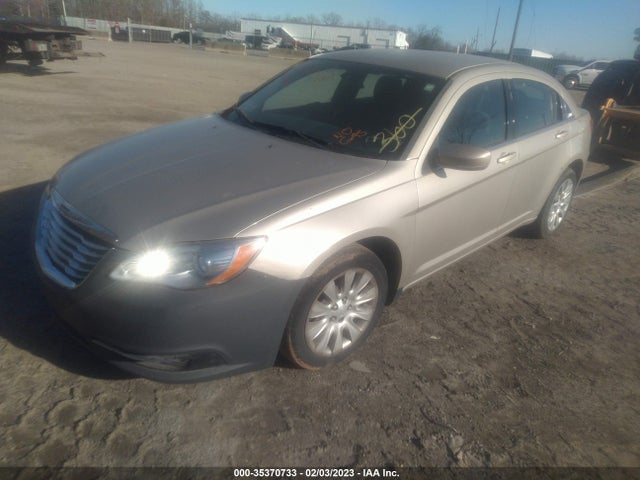 1C3CCBAB8EN143292 Chrysler 200 LX