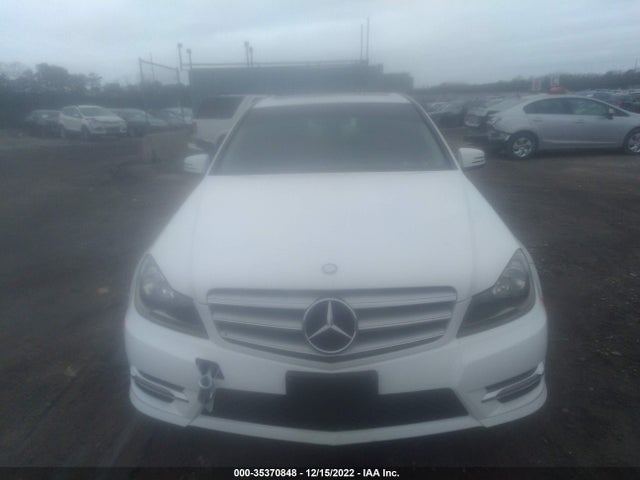 2013 MERCEDES-BENZ C-CLASS C 300 VIN: WDDGF8AB8DR271052