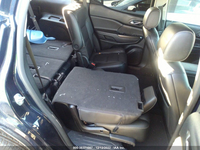 GMC ACADIA SLT 2017 1GKKNULS3HZ267045 Image 8