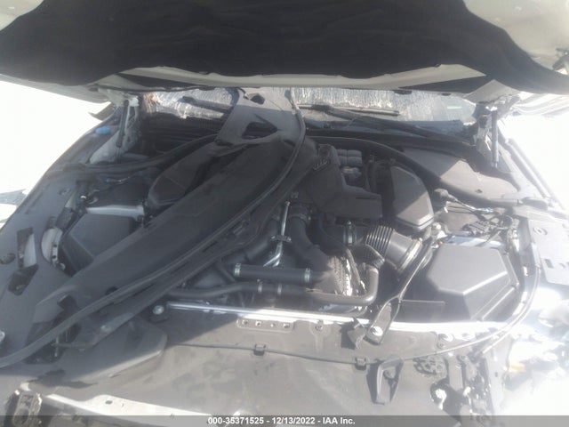 2022 BMW M8, VIN: WBSDZ0C07NCH70233