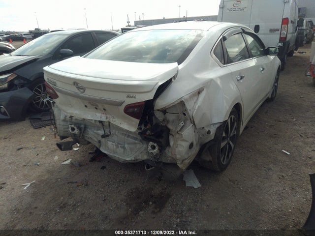 2018 Nissan Altima, VIN: 1N4AL3AP5JC225805