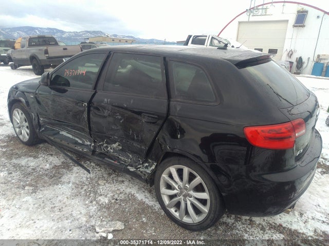 Audi A3 2.0t Premium Plus 2010 WAUKEAFM8AA042242 Image 4