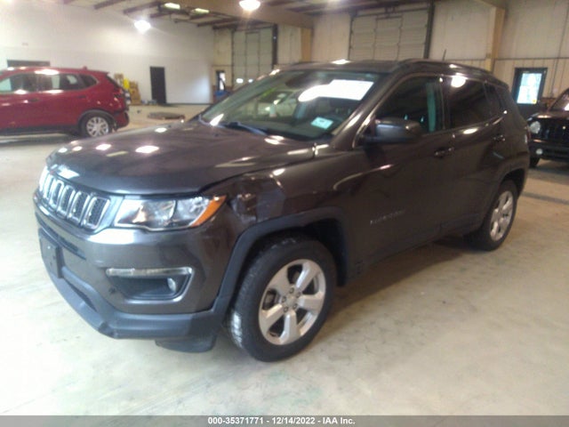 2018 Jeep Compass, VIN: 3C4NJCBBXJT241068