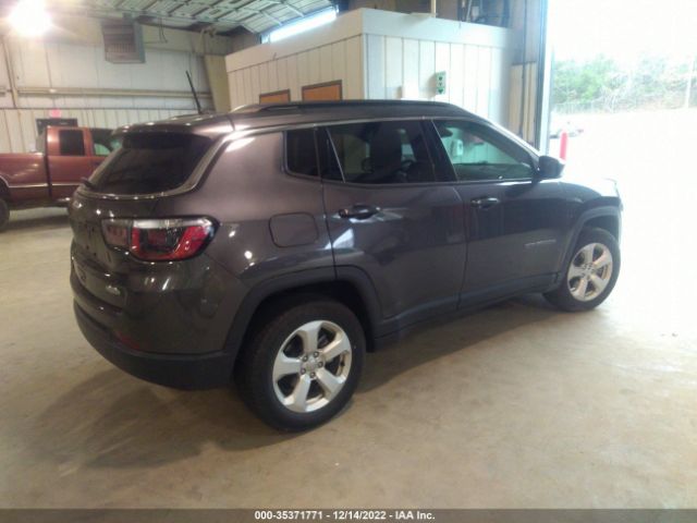 3C4NJCBBXJT241068 Jeep Compass Latitude