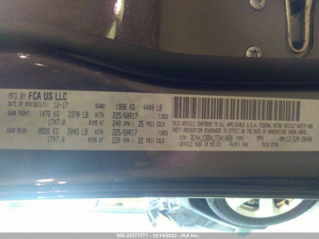 3C4NJCBBXJT241068 Jeep Compass Latitude