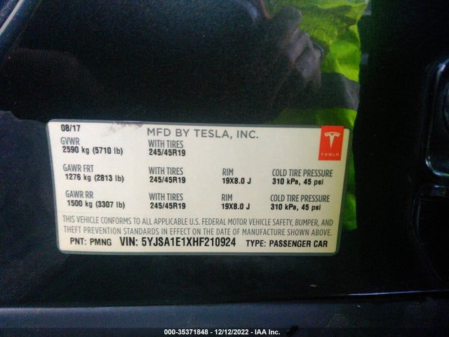 2017 Tesla Model S, VIN: 5YJSA1E1XHF210924