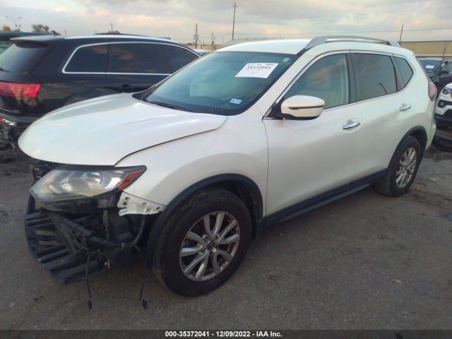 Nissan ROGUE SV 2018 5N1AT2MT8JC714465 Image 2