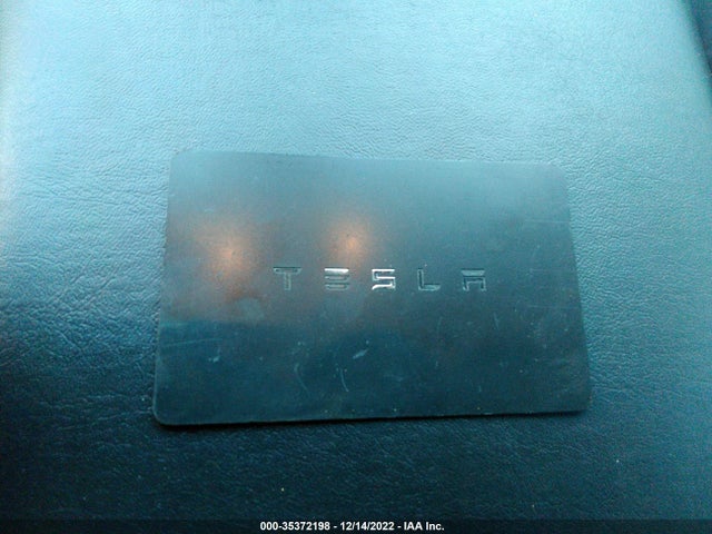 Tesla Model 3 Long Range 2018 5YJ3E1EBXJF151493 Image 3