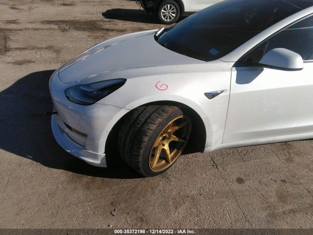 Tesla Model 3 Long Range 2018 5YJ3E1EBXJF151493 Image 5