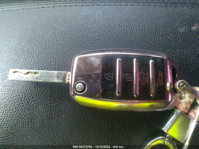 5XXGT4L38JG255045 KIA Optima S