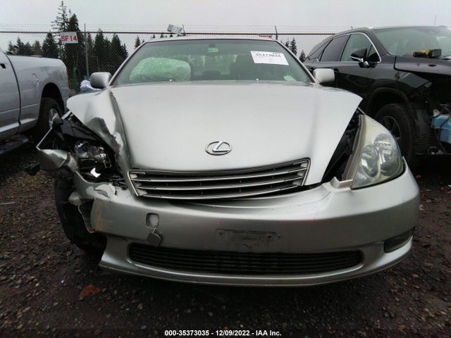 2002 LEXUS ES 300 VIN: JTHBF30G120053121