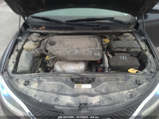 2015 Chrysler 200, VIN: 1C3CCCAB6FN677575