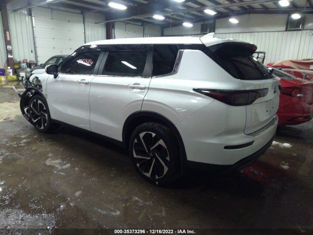JA4J4TA8XNZ019876 Mitsubishi Outlander Es