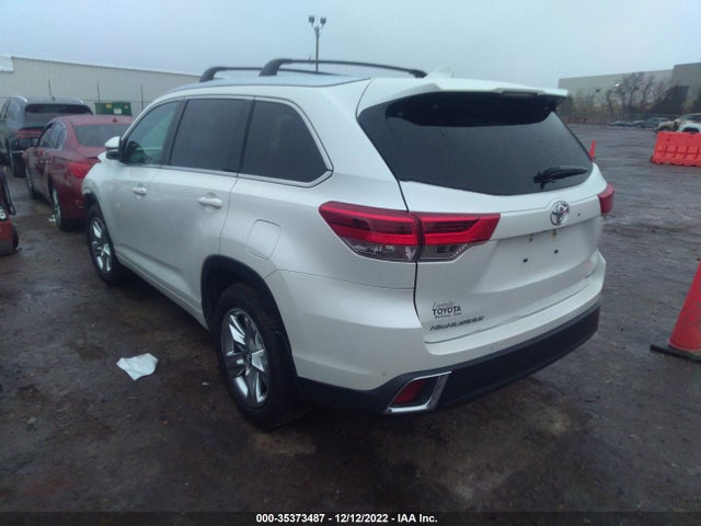2017 Toyota Highlander, VIN: 5TDYZRFH4HS228599
