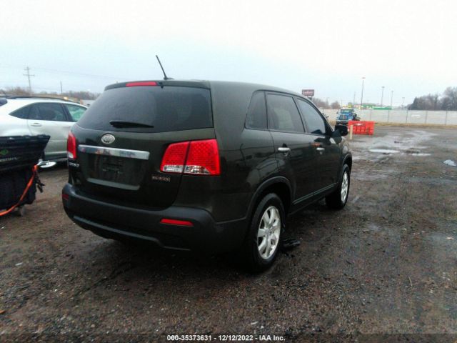 5XYKT3A14BG174501 KIA SORENTO LX